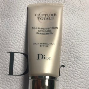 Dior Capture Totale Multi-Perfection UVB Base